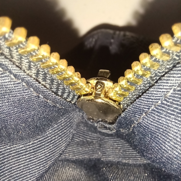 Elegant Blue Leather Tote Bag - Picture 13 of 16